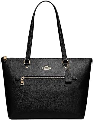 The COACH Crossgrain Leather Gallery Tote: A Chic and Practical Accessory for the Modern Traveler 